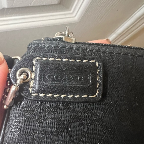 COACH Mini Wristlet Black w/ subtle metallic C's, zipper, leather trim - Picture 4 of 9